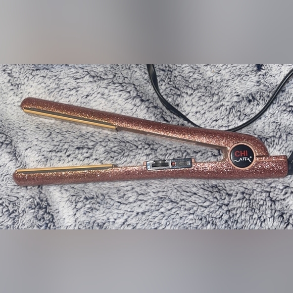 Chi Air🌹Rosegold Glitter 1.25" Flat iron Pre-Loved Condition - Picture 5 of 7
